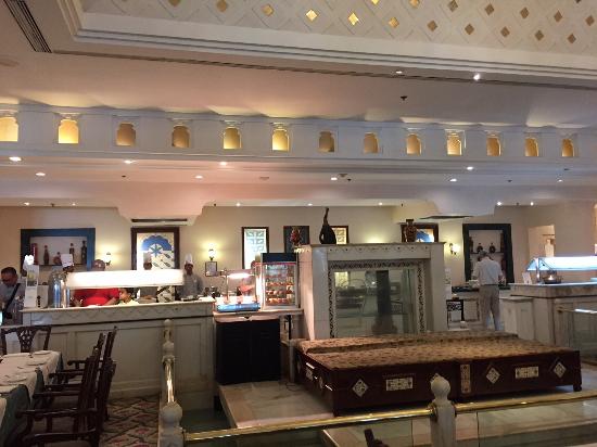 jal mahal itc rajputana