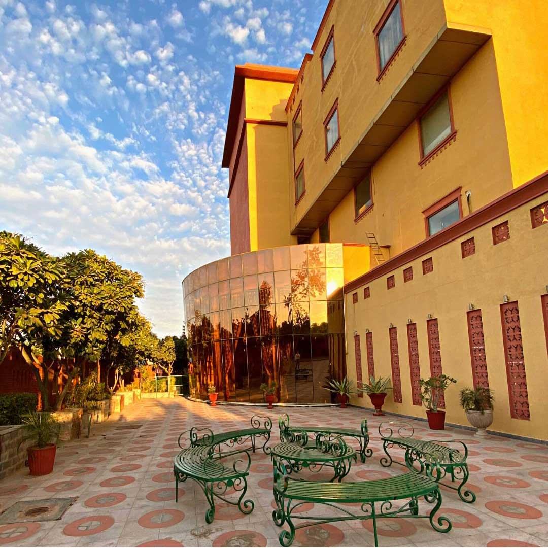 Pink Pearl Hotel